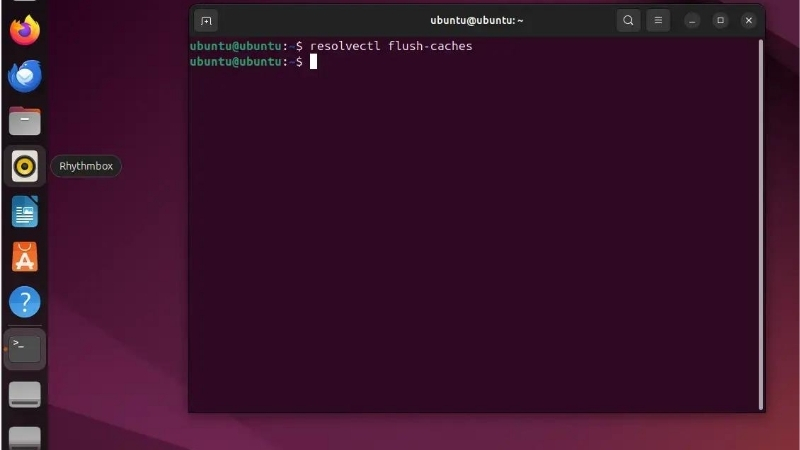 Lệnh resolvectl flush-caches làm mới DNS cache trên Linux