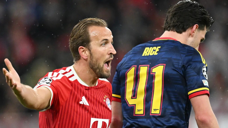 Arsenal có trận hòa sau màn rượt đuổi