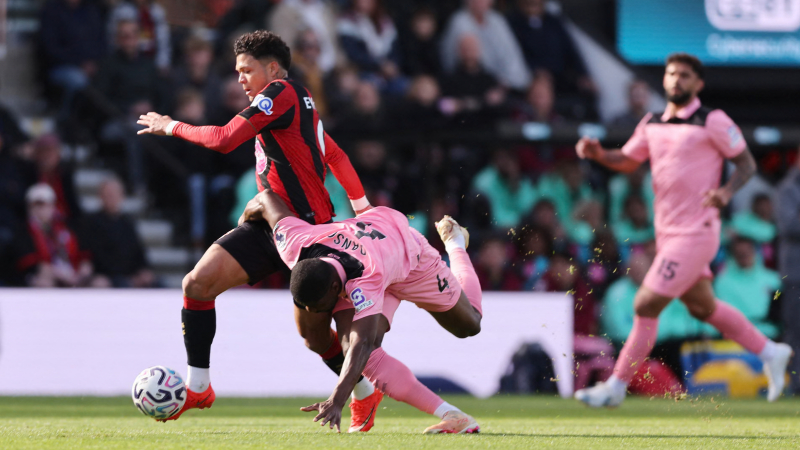 Sunderland thất bại 0-2 trước Bournemouth tại vòng 7 Ngoại hạng Anh