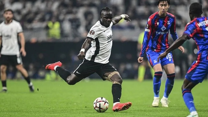 Crystal Palace vừa có trận hòa 2-2 trên sân khách trước Besiktas
