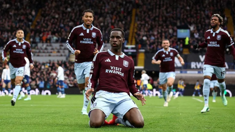 Nicolas Jackson ghi bàn giúp Aston Villa thắng MC