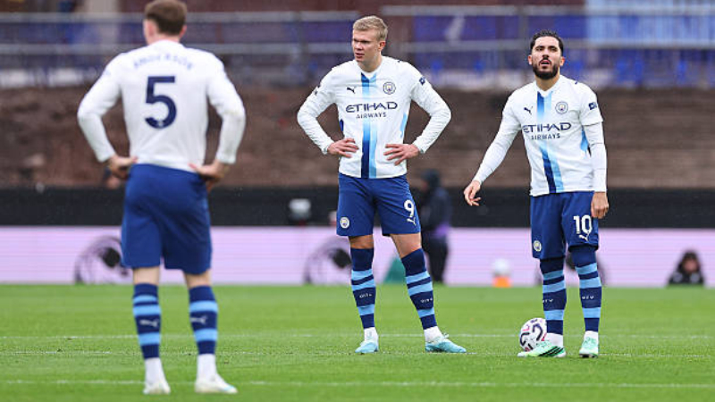 Man City nhận thất bại trước Aston Villa ở vòng 8 Ngoại hạng Anh