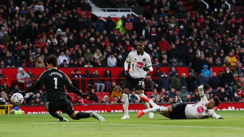 Bournemouth đánh bại Manchester United 3-0 tại vòng 8 Ngoại hạng Anh 2026/27