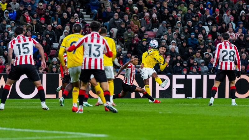 Leeds United hòa Sunderland 0-0 tại vòng 8 Ngoại hạng Anh 2026/27
