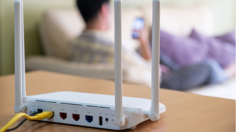 Nên đặt cục WiFi trên bề mặt thông thoáng