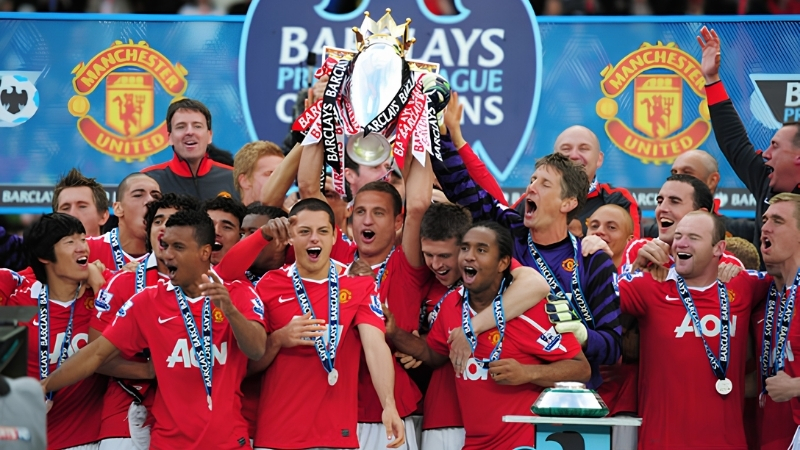 Manchester United vô địch Ngoại Hạng Anh năm 2010-2011