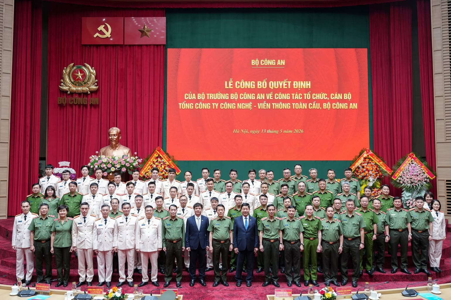 Lễ công bố quyết định của Bộ trưởng Bộ Công an về công tác tổ chức, cán bộ Tổng công ty Công nghệ - Viễn thông Toàn cầu
