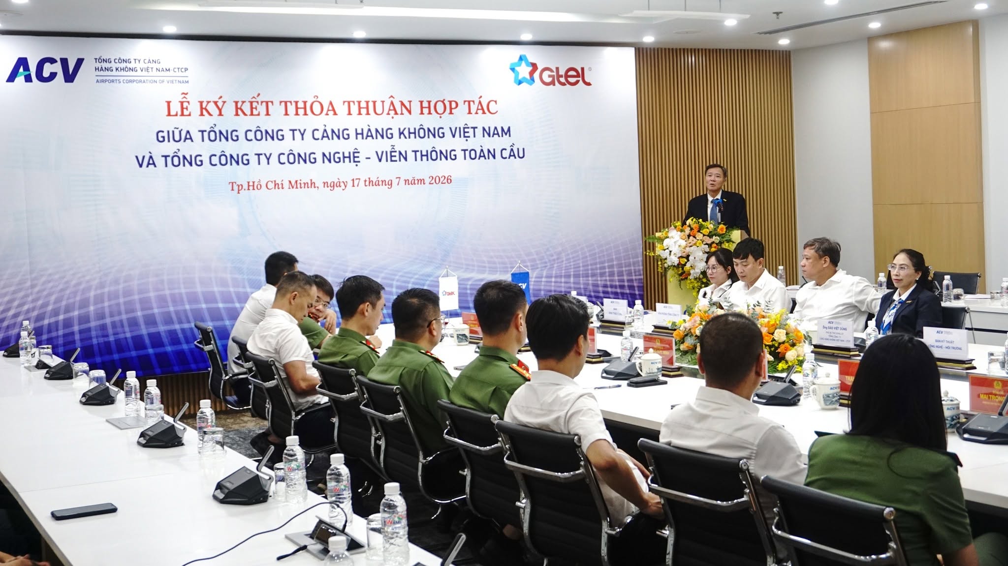 Ông Đào Việt Dũng, Phó Bí thư thường trực Đảng ủy Tổng công ty ACV phát biểu tại lễ ký kết.