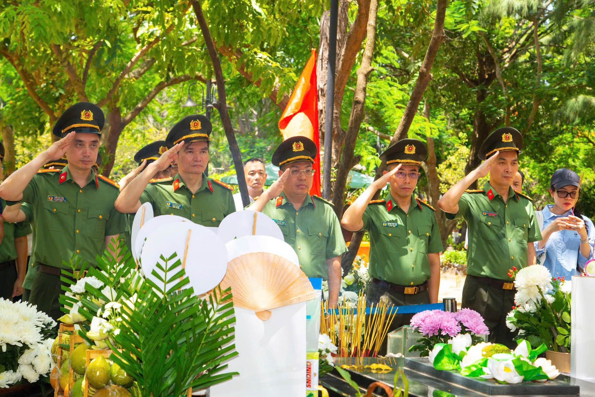 Về nguồn Côn Đảo - Tự hào tiếp bước – ảnh 1