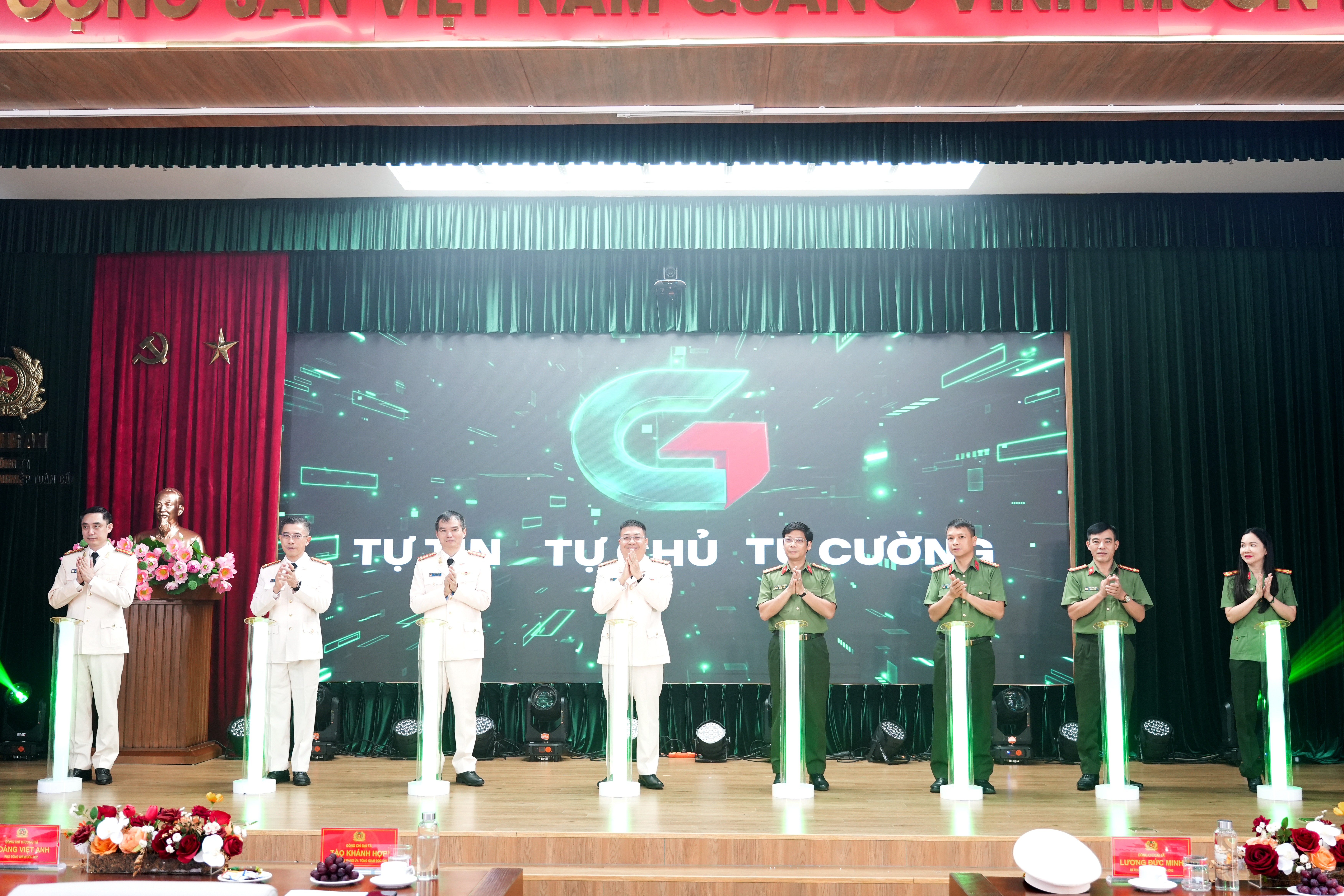Lễ công bố thương hiệu và hệ thống nhận diện mới GTINX