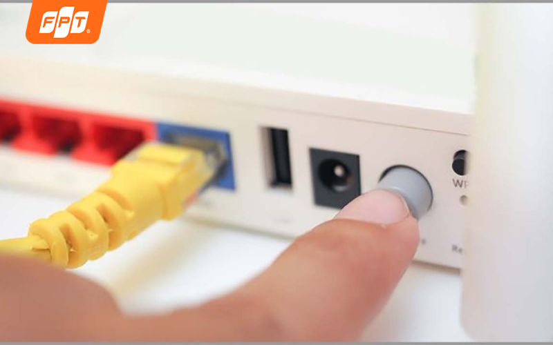 reset lại modem khi không tìm thấy wifi nhà mình