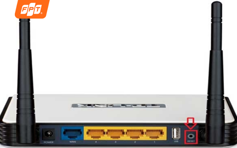 Khởi động lại router giúp iphone bắt wifi mạnh hơn
