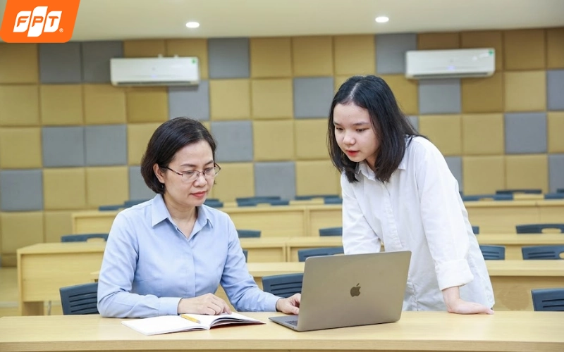 lịch tựu trường