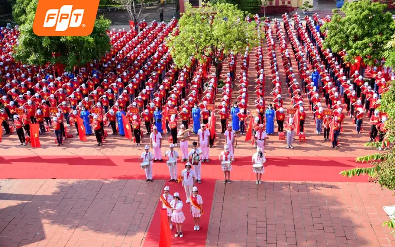 bài hát tựu trường