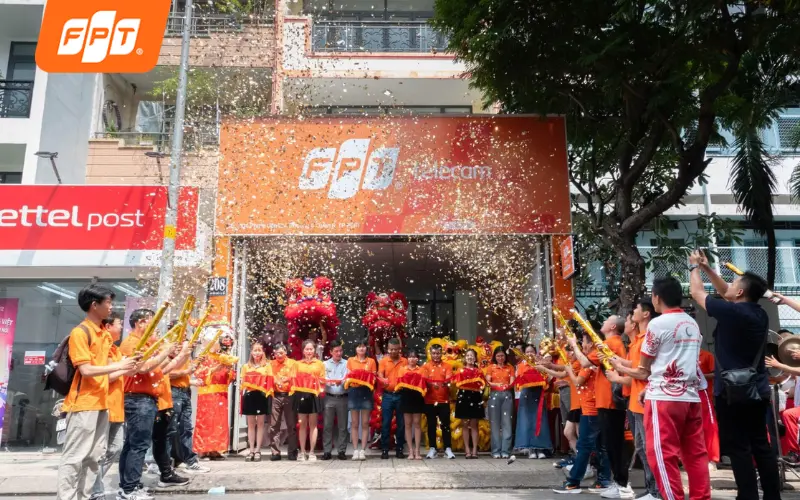 FPT Telecom hơn 24 văn phòng giao dịch tại Sài Gòn
