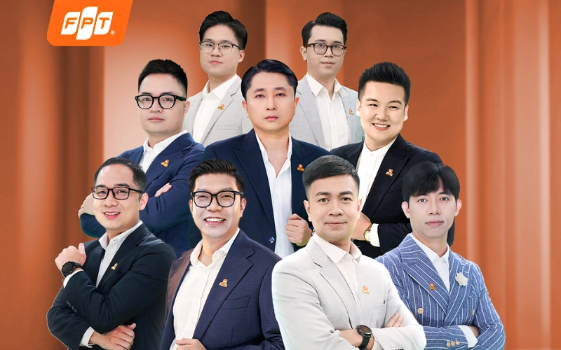 cac-binh-luan-vien-ngoai-hang-anh-tren-fpt-play.webp