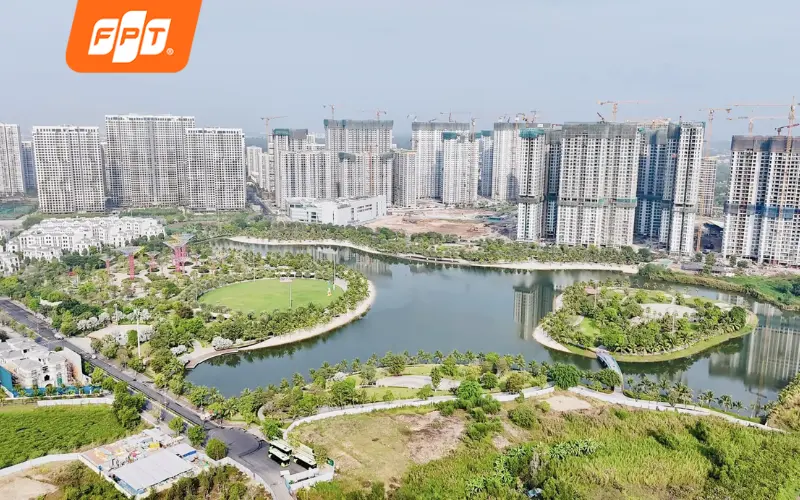 Khu đô thị Vinhomes Grand Park trên đường Nguyễn Xiển, phường Long Bình