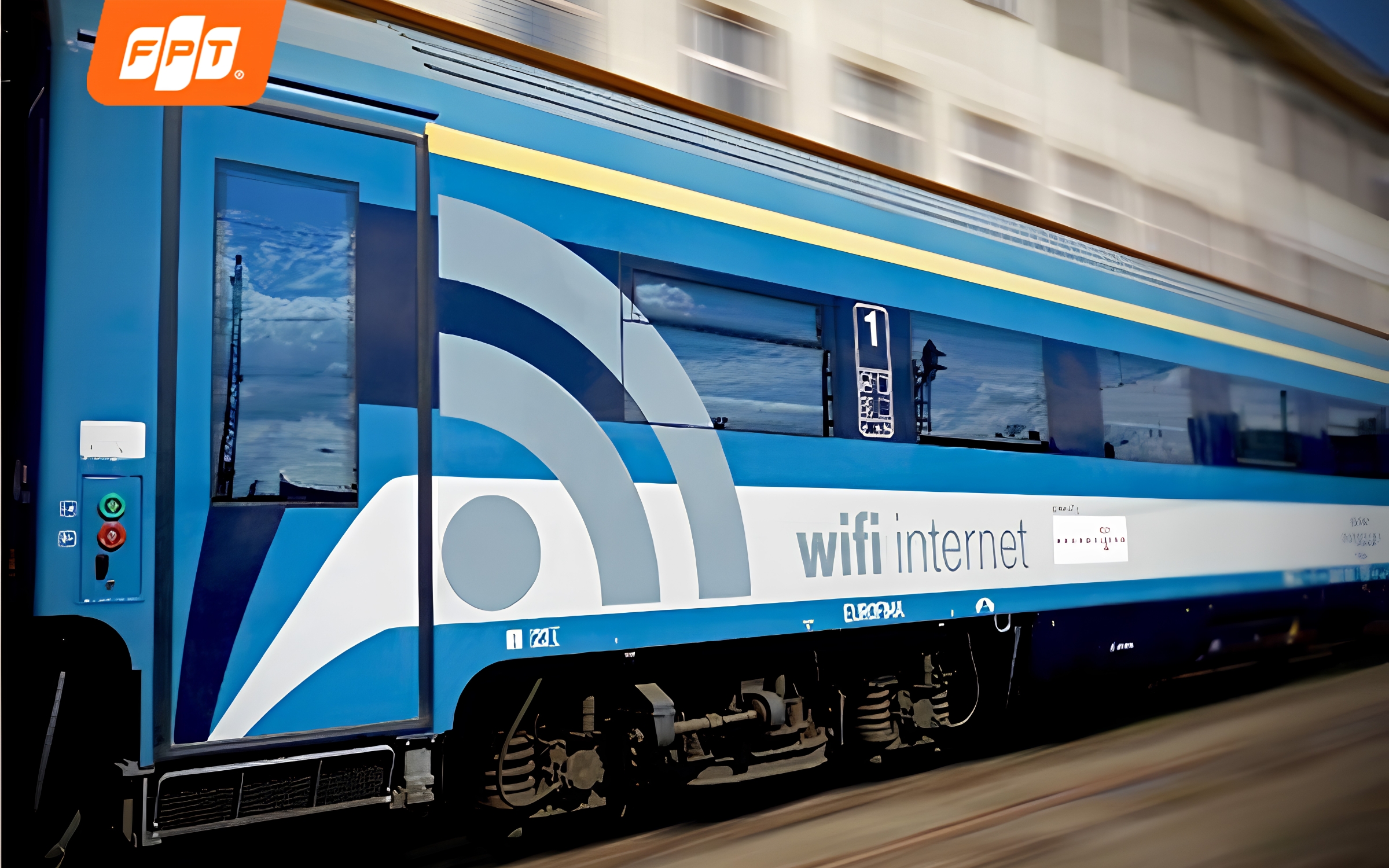 tren-may-bay-tren-tau-co-wifi-khong.jpg