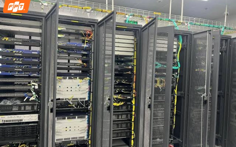 1789708279_data-center-la-gi-3.webp